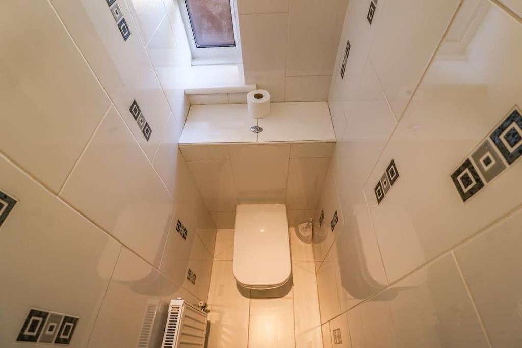 Spacious 4 Bed Flat Near London 02 Arena Greenwich Екстер'єр фото